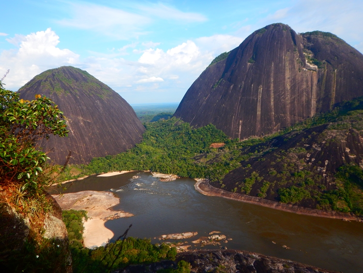 Cerros de Mavecure en Guainía: guía completa para conocer